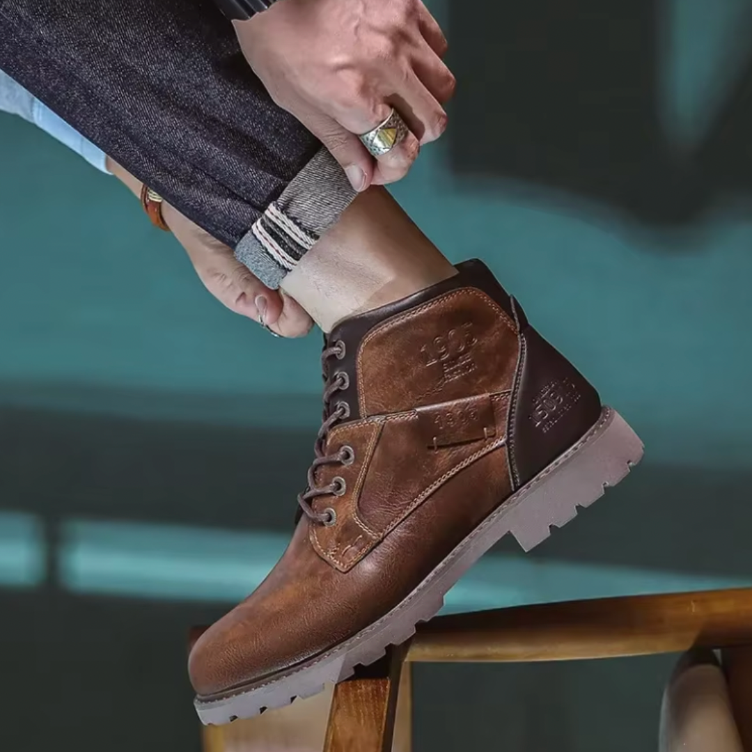 Aaron™ | Timeless Vintage Leather Boots